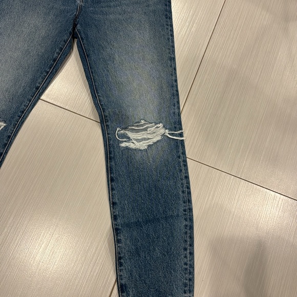 Rolla’s NWT Dusters High Rise Slim Distressed Jeans in Vintage Blue - Picture 6 of 12